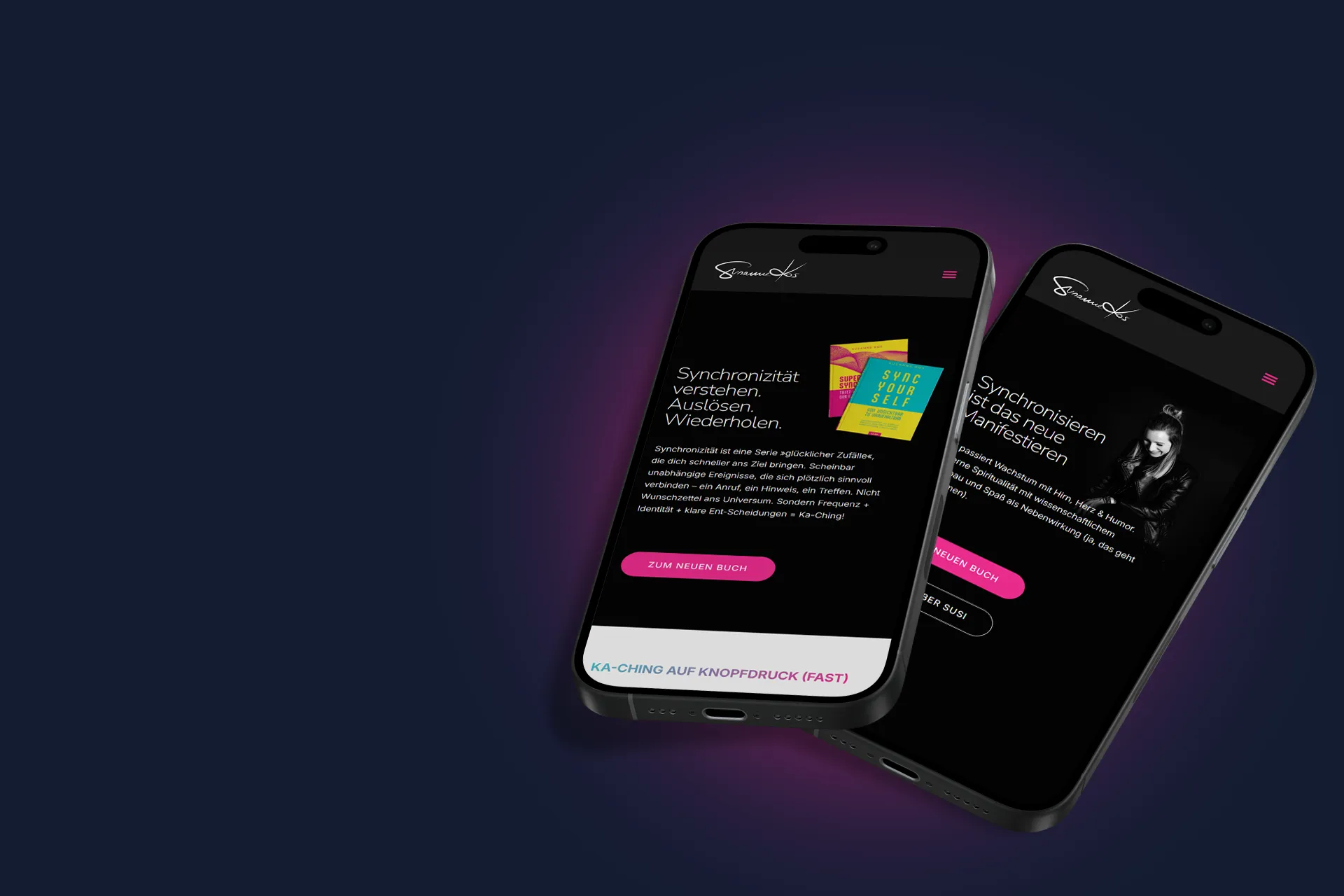 Auf dem Bildschirm sind zwei leicht übereinanderliegende Smartphones zu sehen, auf denen Webseiten von Susanne Kos angezeigt werden.